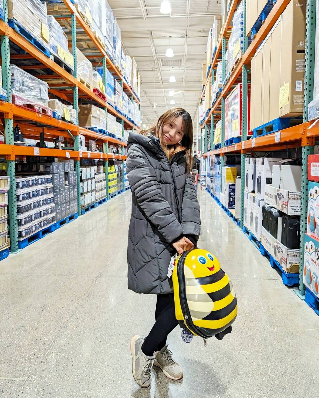 周庭上周在社交媒體發布身在一家貨倉式商店的照片 (圖:IG)