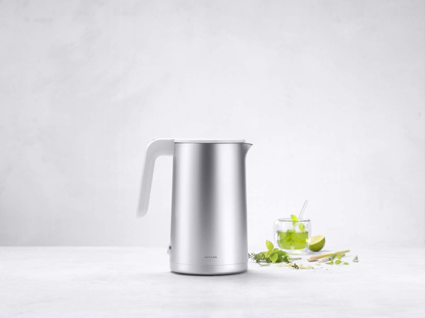 ZWILLING Enfinigy Cool Touch Electric Kettle, Cordless Tea Kettle & Hot Water - Non-Slip, BPA-Free,1.5L, 1500W, Silver