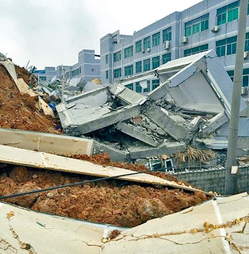 深圳人工堆土垮塌 原有山體沒有滑動