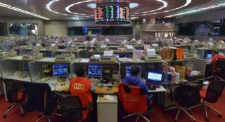 美股加股均小跌