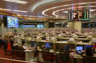 午市：多股不振美股上攀