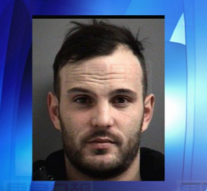 槍手出沒密市朝停泊汽車開槍 身上有紋身