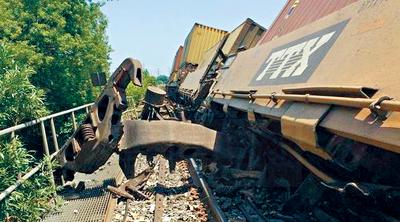 貨運列車出軌曾致停運 維亞客運列車服務恢復