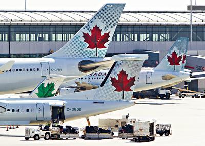 皮爾遜機場逐漸恢復運作 加航警告航班或延誤或取消