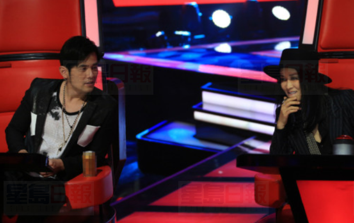 《中國好聲音》4首播 周杰倫變段子手冷笑話不斷