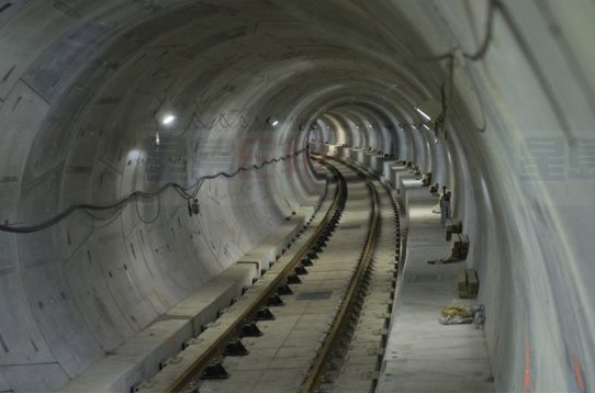 士巴丹拿地鐵站一度因可疑包裹關閉 現已恢復