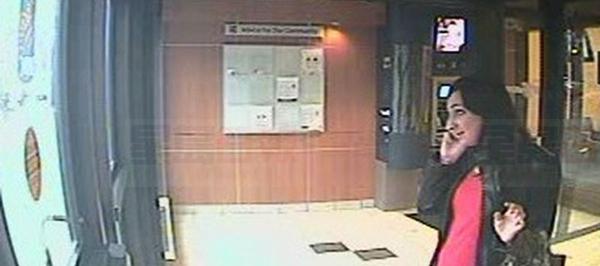 涉嫌多倫多銀行詐騙案的女疑犯照片曝光