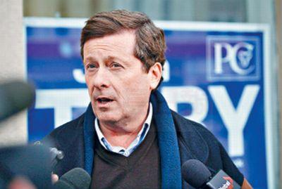 莊德利搞錯歌手國籍拍視頻自嘲 不料觸犯版權