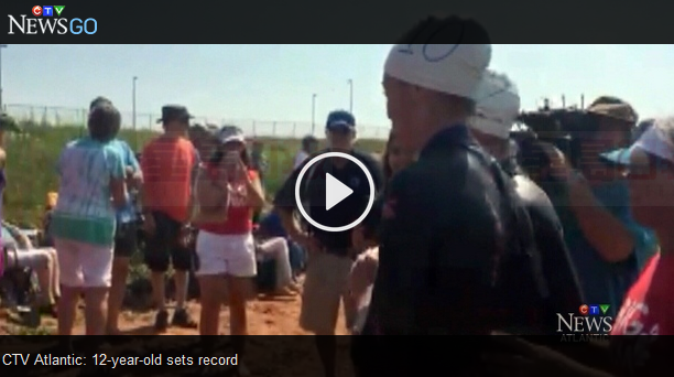 12歲女孩游過15公里的Northumberland海峽 申請吉尼斯世界紀錄