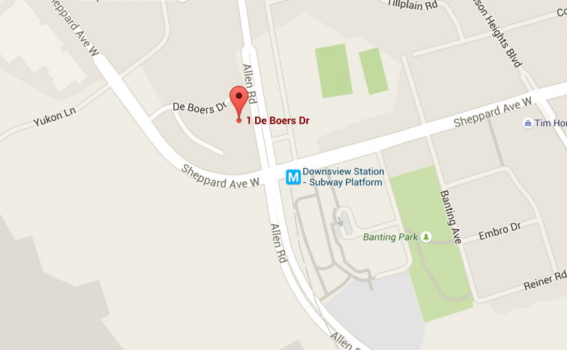 女子6樓陽台墜樓 視頻顯示落地後被人抱回屋裡