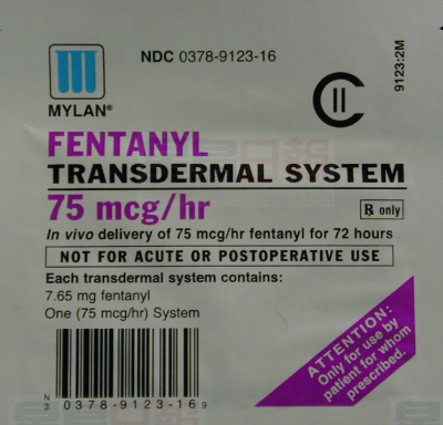 警方警告：市中心100張芬太尼貼被盜