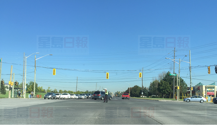 即時交通：HWY7/Warden交通燈全壞了（現場圖）