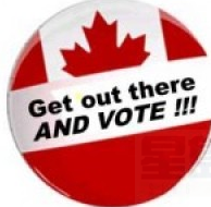 提前投票排長龍 卑詩選舉員工怒辭職