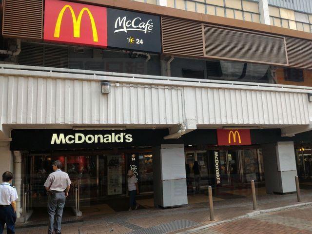 婦女暴斃M記 唔知情食客如常用餐