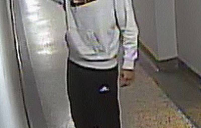 男子手持廚用刀 專門在凌晨打劫手機