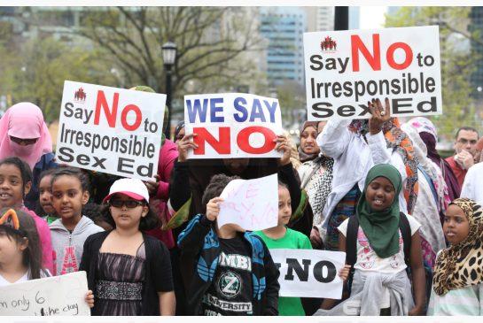 不滿安省性教育課程 家長今日發動第二輪行動