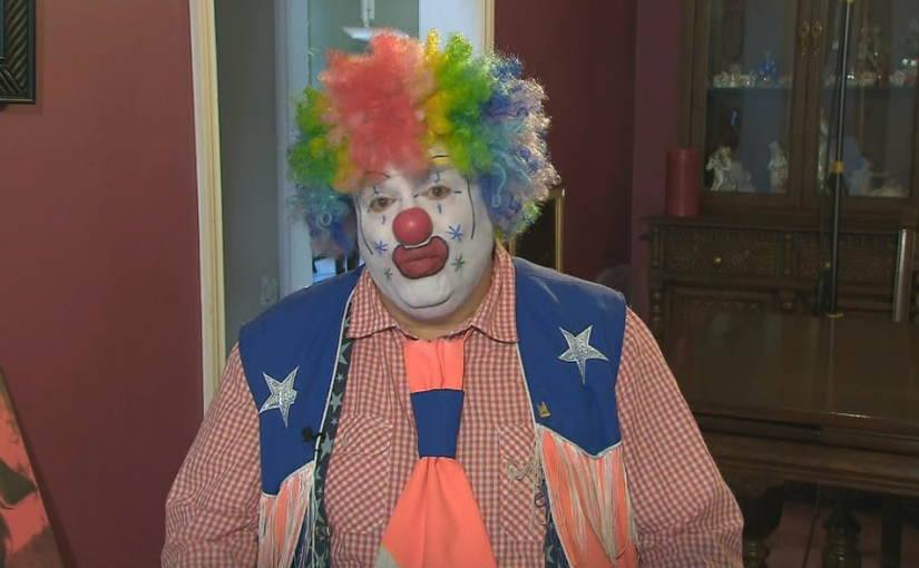 小丑勇救兩受襲女子 施襲者疑為華裔