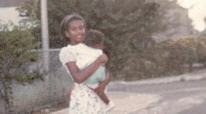 行李箱焦尸女孩父親審訊 女孩兄弟作證