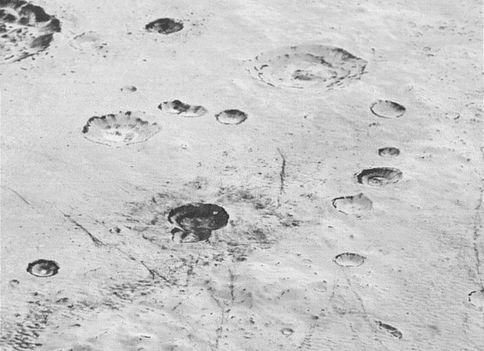 NASA曝光 史上最清晰冥王星照