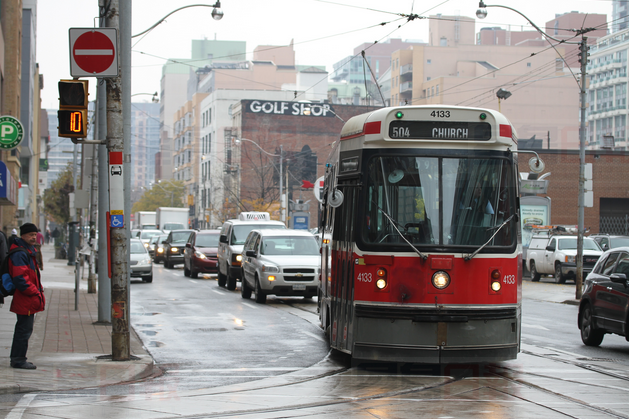 平安夜聖誕節節禮日交通和商場時間表