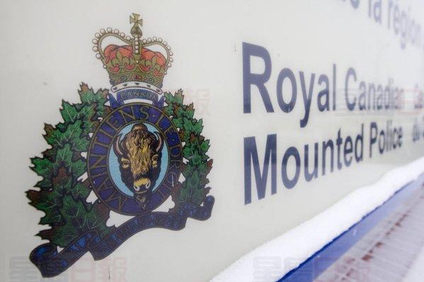 好心下車幫人 女子在高速遭痛毆劫車