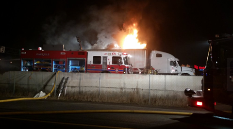 QEW車禍現場清理完畢 道路重新開放