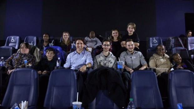 20名病童成幸運兒 和總理提前觀看星球大戰