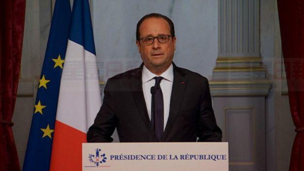 法國悼念恐襲遇害者 總統獻花圈訪清真寺