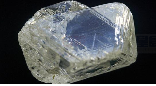 澳大利亞挖出404克拉鑽石 估價超1400萬美元