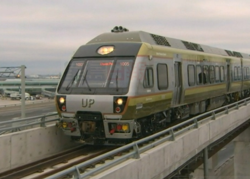 免費!Union-Pearson快線乘客大排長龍