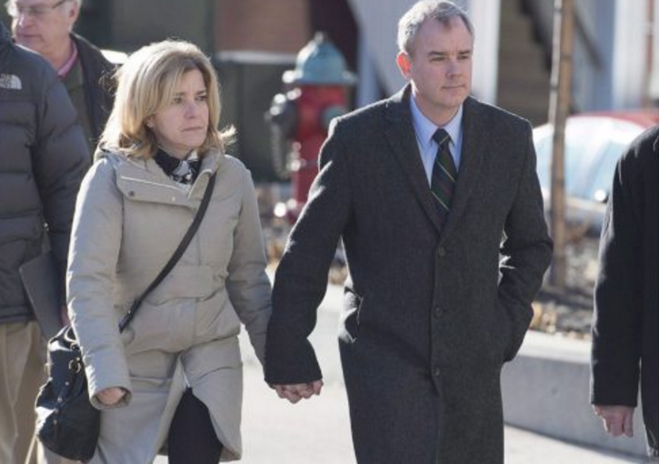 45下砍死父親 著名商人兒子被判終身監禁