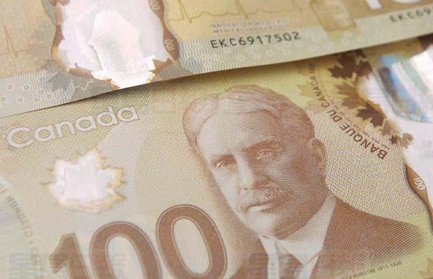 股市低迷原油失守關口 加元慘跌