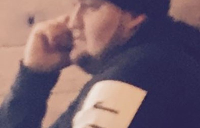 男子出售3.4萬元勞力士錶 星巴克內被搶走