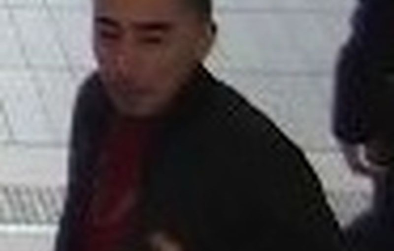 商場手機鋪遭劫 老婦被撞到全身傷