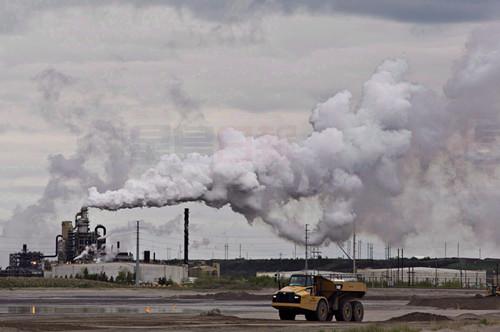 亞省山火影響大 TD下調加拿大經濟增長展望