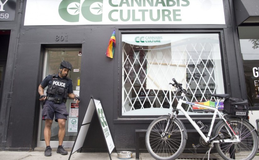 週四警方突查四家大麻店 逮捕23人