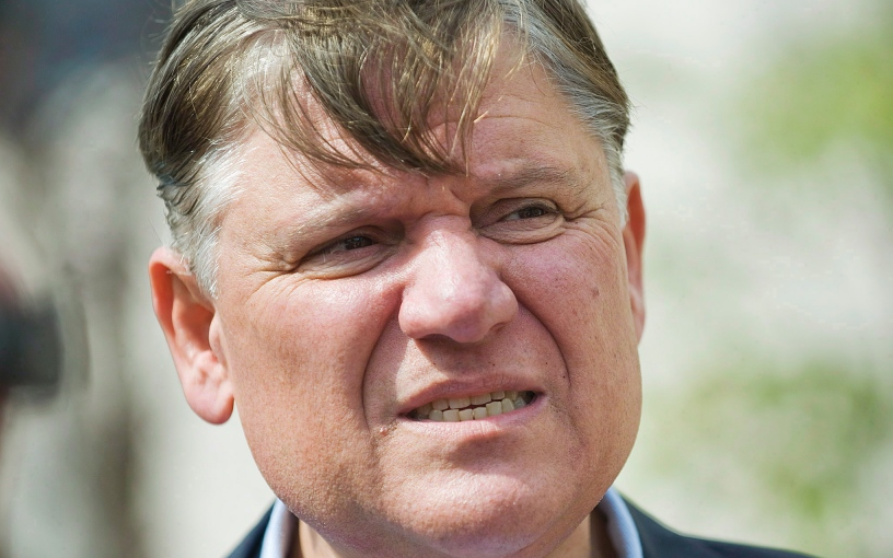 議員詹嘉禮反復欺負羞辱居民 被調查后道歉