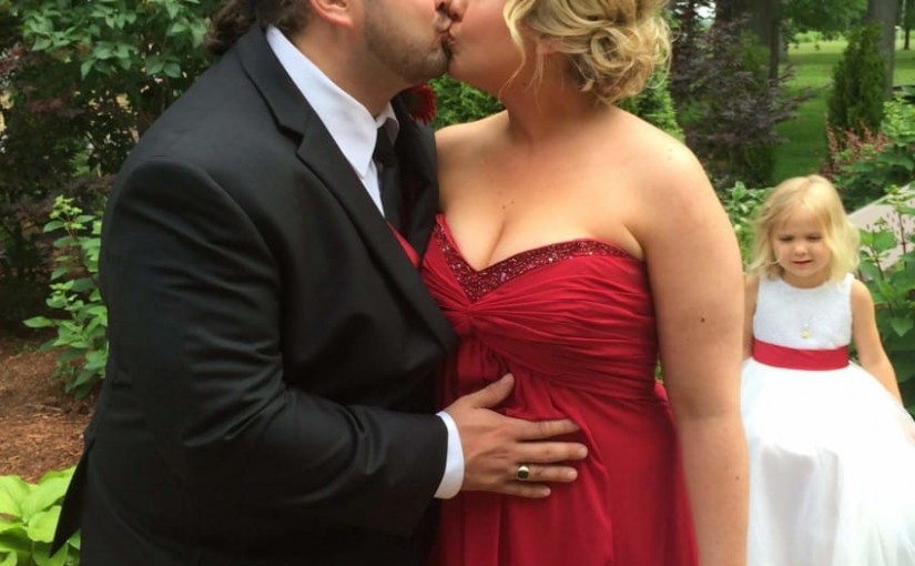 白血病晚期男子 醫院後院與女友完婚