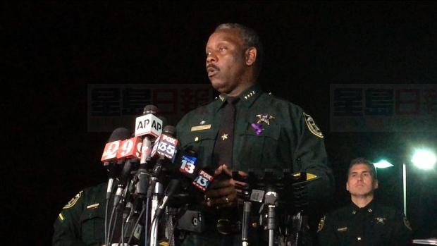 奧蘭多迪斯尼一兩歲兒童被鱷魚拖入水中 生死不明