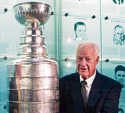 冰球巨星Gordie Howe葬禮下周舉行