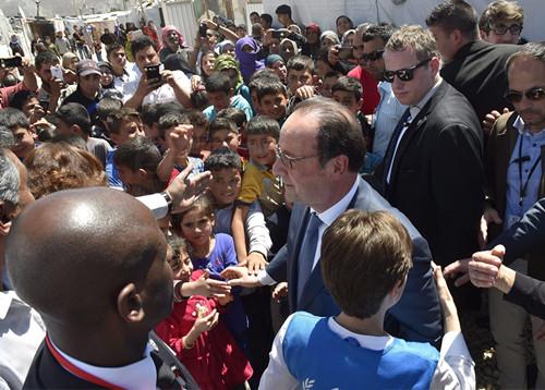 民調：過半歐洲人憂難民潮增恐攻風險