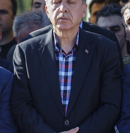 土總統誓言肅清國家機關病毒