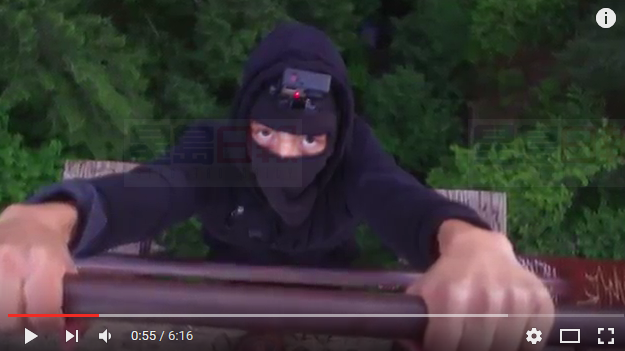 加拿大爬塔達人徒手爬過高空鐵路支架橋