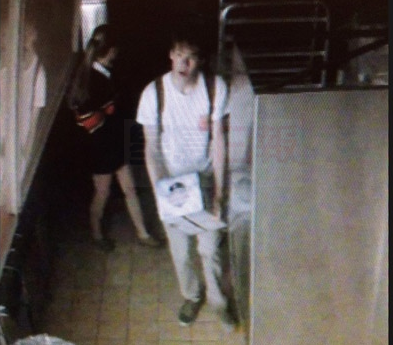 中心島小賣部遭洗劫 警方尋三名青年