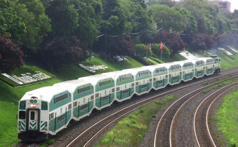 新年前夜可免費搭乘Go Transit和機場快線了！TTC也免費！