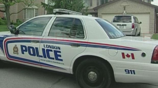 倫敦神父謊稱救助難民 詐騙50萬