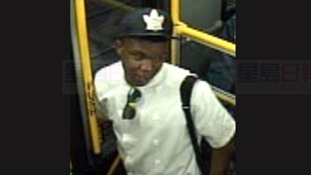 男子身著廚師衣巴士性侵女子