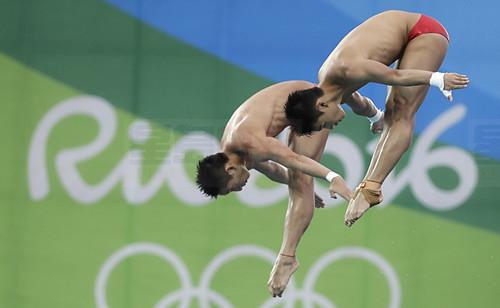 中國隊再添一金！男子10米跳台林躍/陳艾森壓倒性奪冠