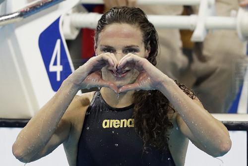 “中國最火表情包”選手奪銅 與加拿大並列