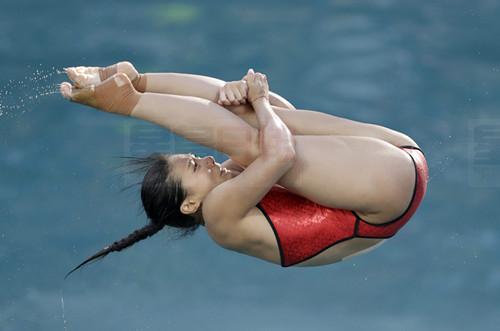 中國跳水8連冠! 3米板施廷懋何姿包攬冠亞軍